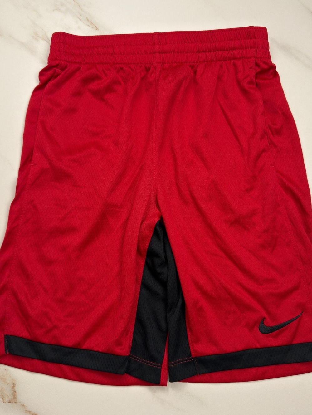 Nike Dri-FIT Athletic Shorts Red - Boys Large